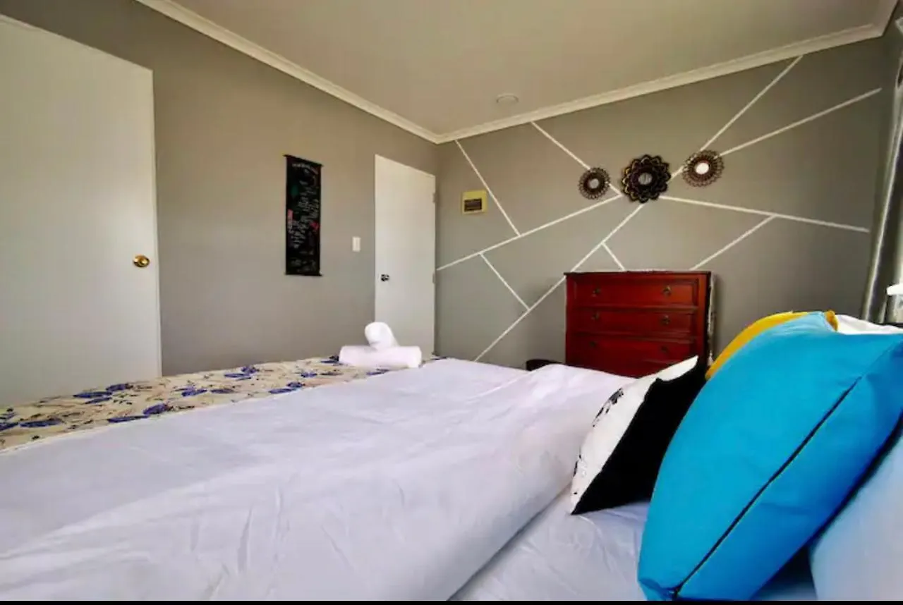 Skyline Mountain View Cottage Rotorua New Zealand